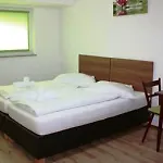 Olive אסשפנבורג