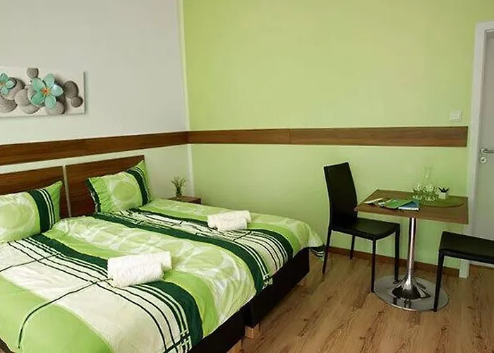 Olive Hotell 3*