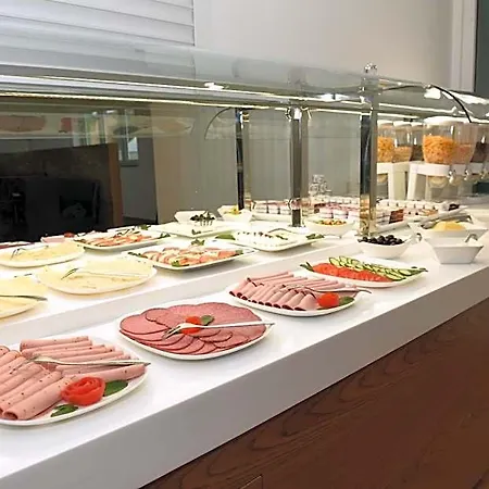 Olive Hotel 3*